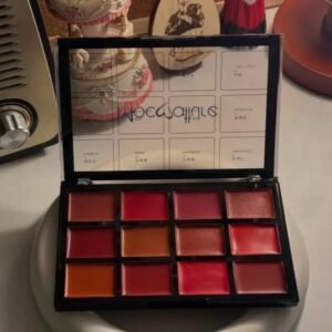 Lipstick Pallet π