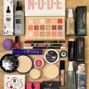 15 in 1 make-up Deal Huda beauty